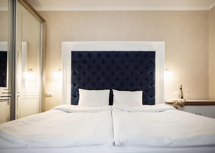 Private Rooms In Hotel 3 Поверх